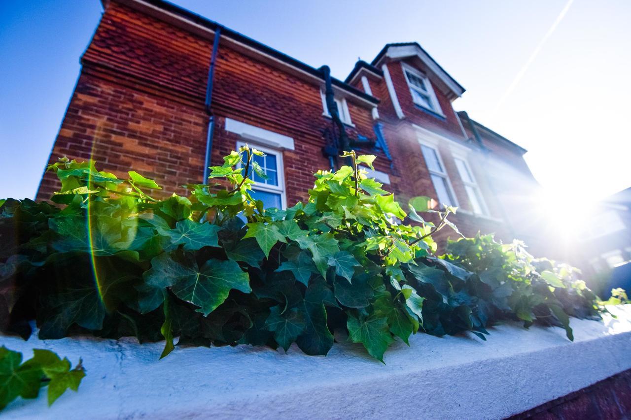Bed and Breakfast Eastbourne Reymar Exterior foto